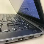 Laptop Táctil Dell Latitude 3380  Intel(R) Core(TM) i5-7200U CPU @ 2.50GHz   2.70 GHz RAM 8GB  128GB SSD