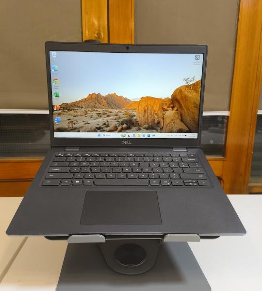 Laptop Dell Latitude 3420 I7-1165G7. 16GB RAM 256 SSD M.2 Intel Iris Xe