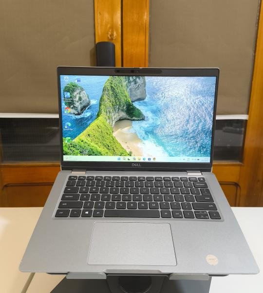 Laptop Táctil Dell Latitude 5320 I5-1145G7 16GB RAM 256 SSD M.2 UHD