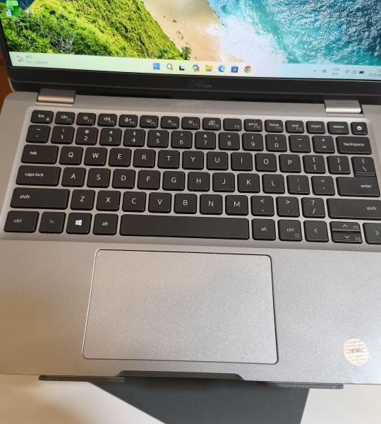 Laptop Táctil Dell Latitude 5320 I5-1145G7 16GB RAM 256 SSD M.2 UHD
