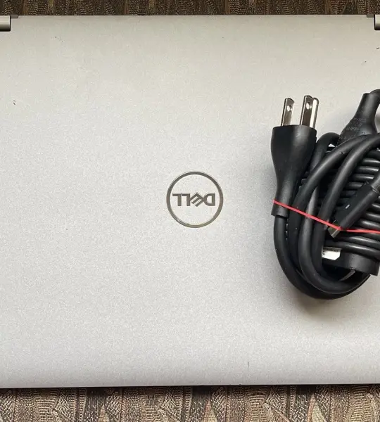 Laptop Dell Latitude 5310 2-in-1  Tactil 13.3" i5-10310U 16GB 256GB SSD Win11