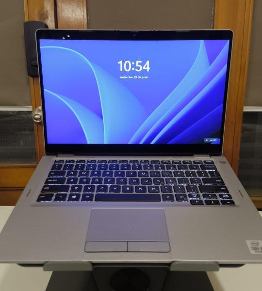Laptop Dell Latitude 5310 2-in-1  Tactil 13.3" i5-10310U 16GB 256GB SSD Win11