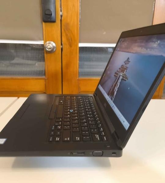 Laptop Dell Latitude 5490 Intel Core i7-8650U 8GB RAM 128 GB SSD