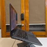 Laptop Táctil Dell Inspiron P83G Intel Core I3-8145U 8GB RAM 128GB SSD M.2 + 500 GB HDD Windows 11