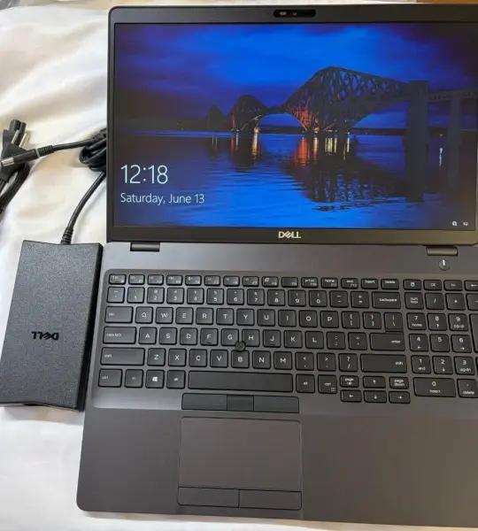 Laptop DELL PRECISION 3541 INTEL CORE I5-9400H 2.50GHZ 8GB RAM 256 GB SSD Windows 11