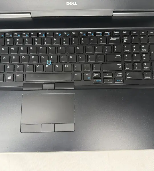 Laptop Dell Precision 7720 17” i7-6920HQ 16GB RAM 512GB NVMe SSD Nvidia Quadro P4000 8GB