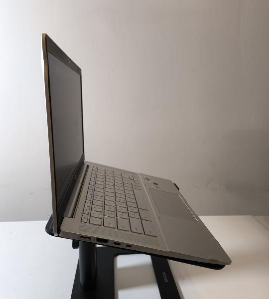 Laptop HP Pro C640 | 14”  UHD | Core i7-10610U | 16GB RAM | 128GB SSD Décima Generación