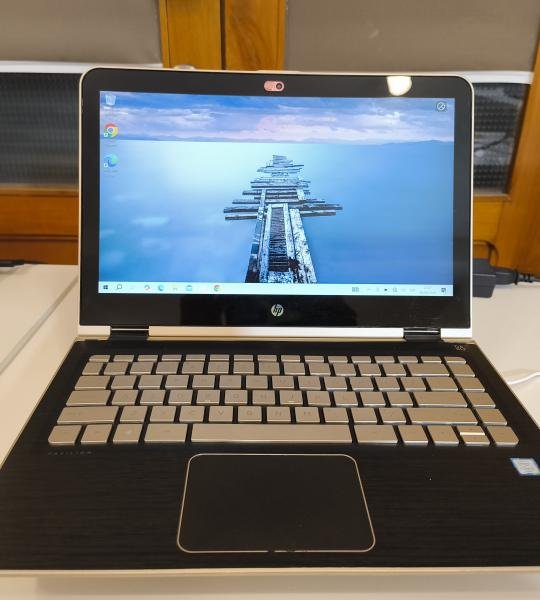 Laptop HP Pavilion táctil x360 m3 convertible i5-6200U 8GB RAM 128 SSD 13.5"