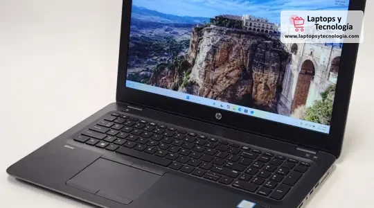 Laptop HP ZBOOK 15 G3 Workstation i7-6820HQ - 16GB RAM - 256GB SSD 4GB Video Nvidia M2000