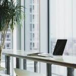 Laptop empresarial usada o laptop nueva de tienda: cuál te conviene
