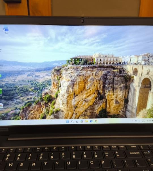 Laptop Lenovo ThinkPad E15 Intel Core i7-10510U 16GB RAM 256 SSD M.2