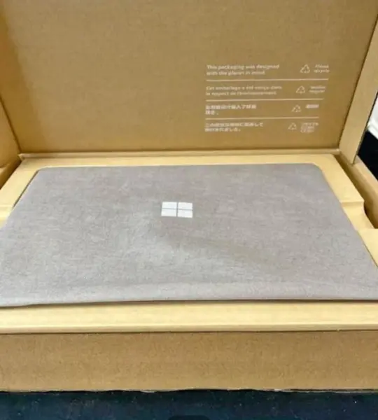 Microsoft Surface 3 15 in Touch i7-1065G7 16GB RAM 256GB SSD Intel Iris Plus