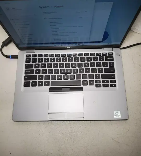 Laptop Dell Latitude 5310 13.3" FHD i7-10810U 1.10GHz 16GB RAM 512GB SSD Windows 11 Pro